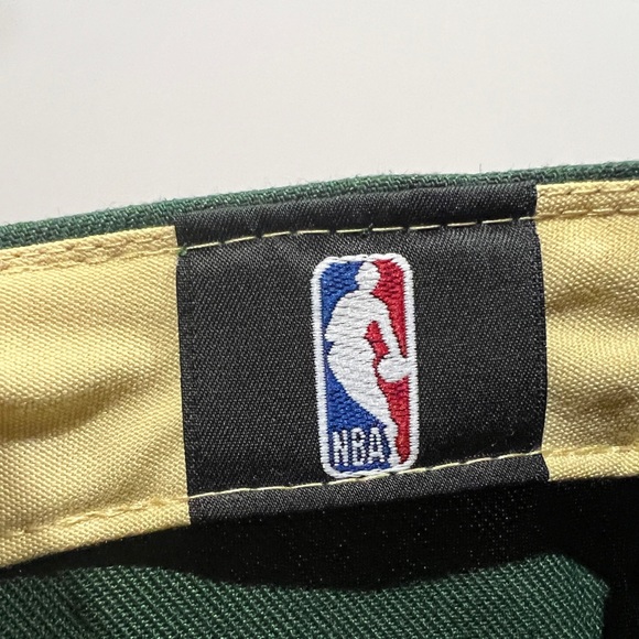 New Era, 59Fifty Fitted Hat, Boston Celtics, Green, Black & Cold - Picture 9 of 11